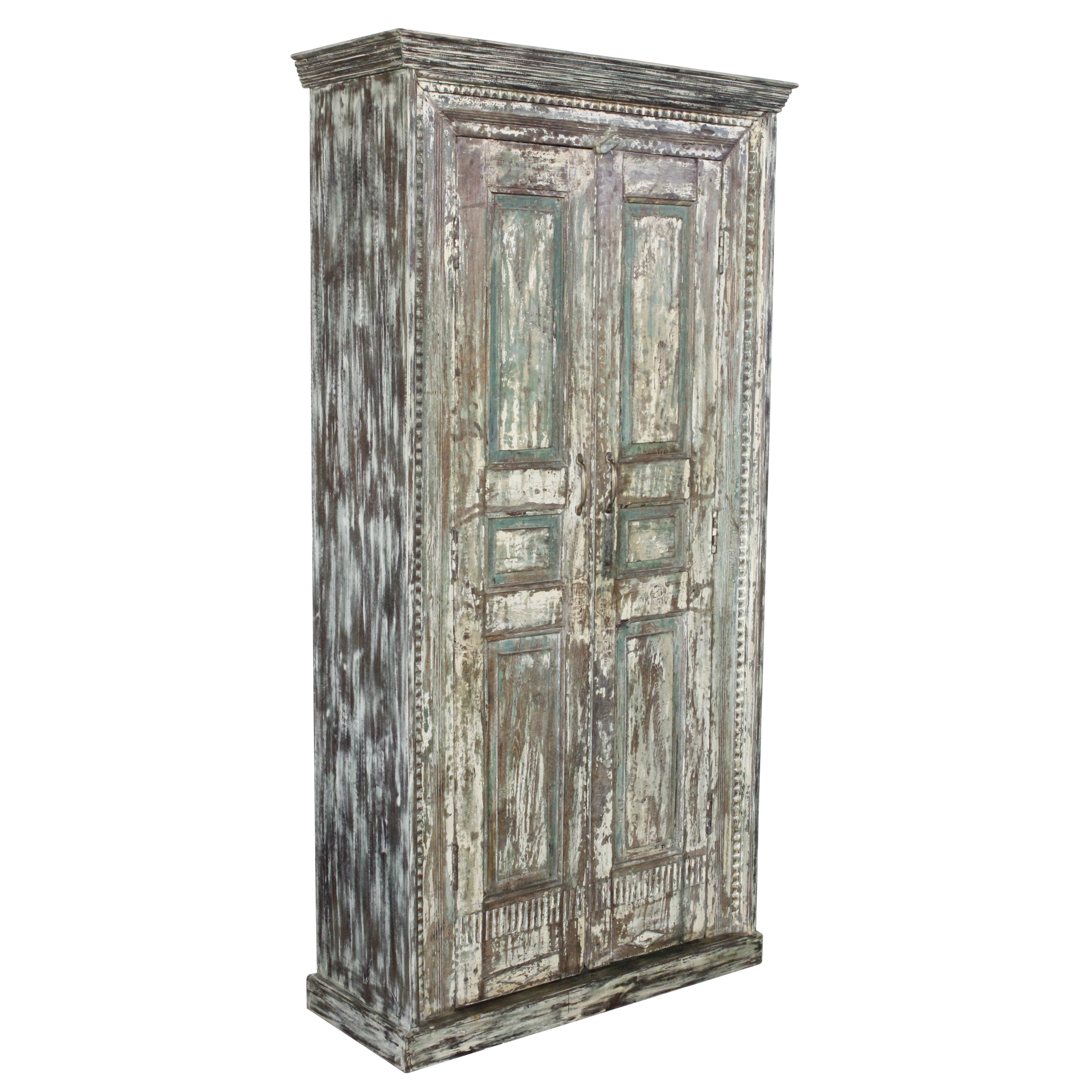 alter Schrank